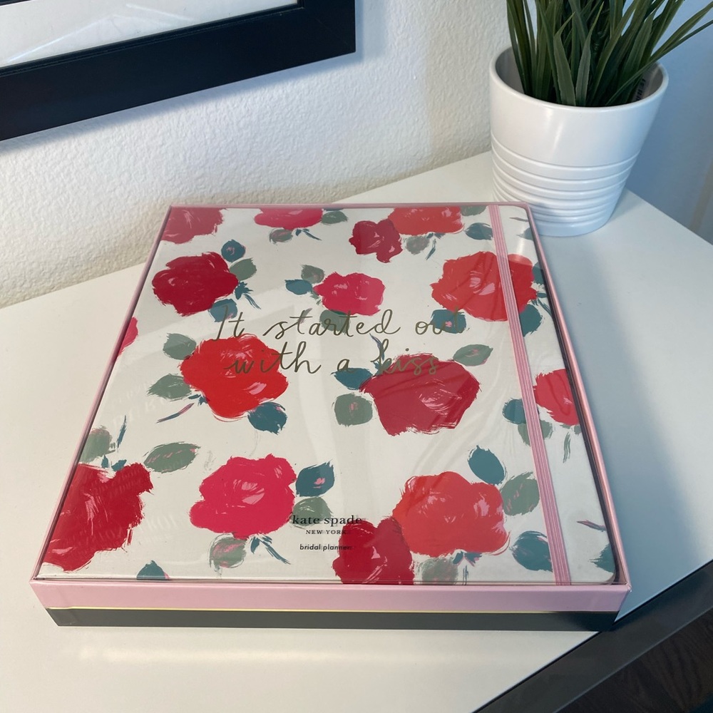 NIB Kate Spade Bridal Planner “Brushy Rose” - Picture 4 of 8